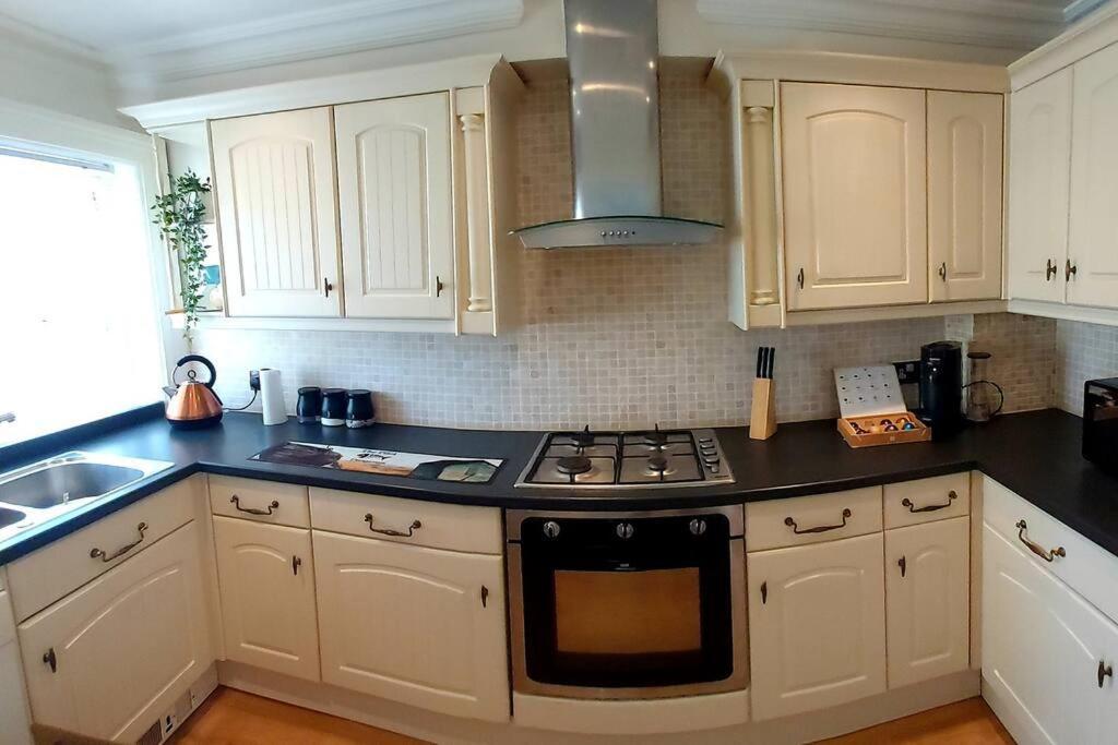 Beautifully Appointed, Period Seaside Apartment Folkestone Eksteriør bilde