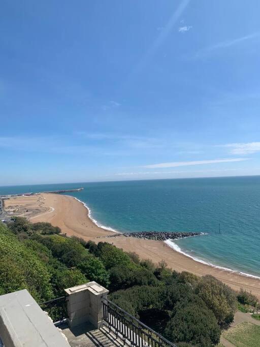 Beautifully Appointed, Period Seaside Apartment Folkestone Eksteriør bilde