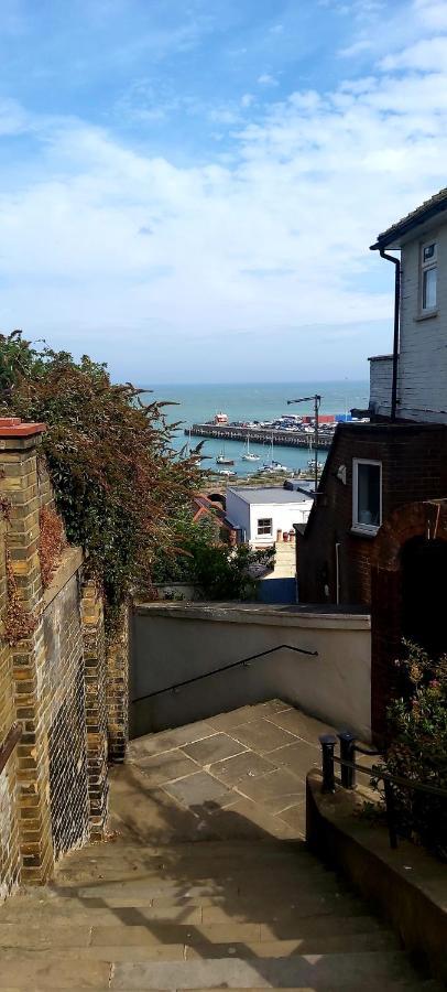 Beautifully Appointed, Period Seaside Apartment Folkestone Eksteriør bilde